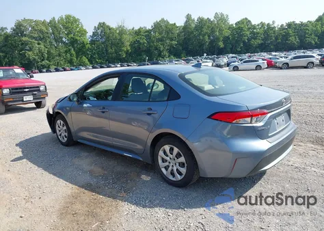 2022 Toyota Corolla Le z USA, uszkodzony, nr VIN JTDEPMAE2NJ221443